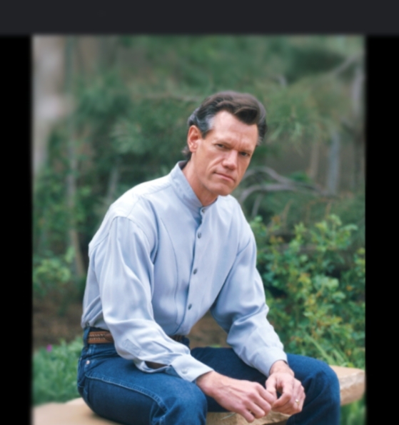 “Randy Travis: The Legendary Country Star Who Overcame Adversity and Won Our Hearts!”
